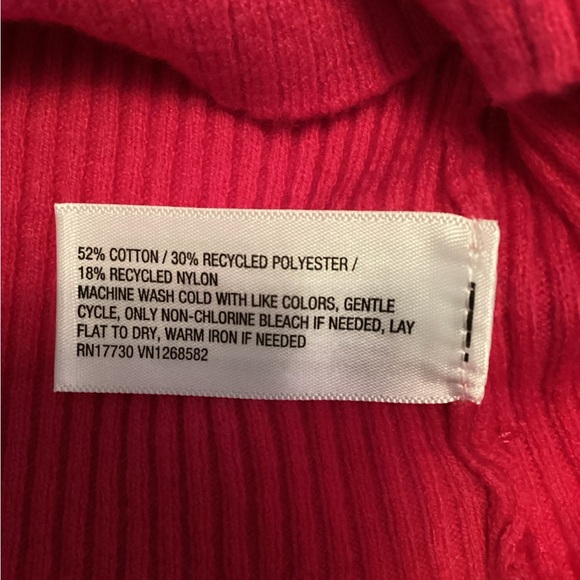 Universal Thread Shrunken Rib Turtleneck Pullover Sweater hot pink sz small NWT - Picture 7 of 7